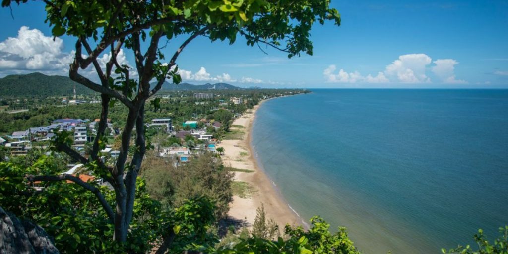 Hua Hin Beach & Market Experience