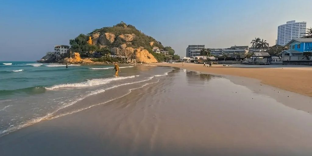 Hua Hin Beach & Market Experience